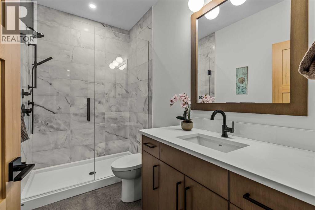 283C Three Sisters Drive, Canmore, AB - Indoor Photo Showing Bathroom