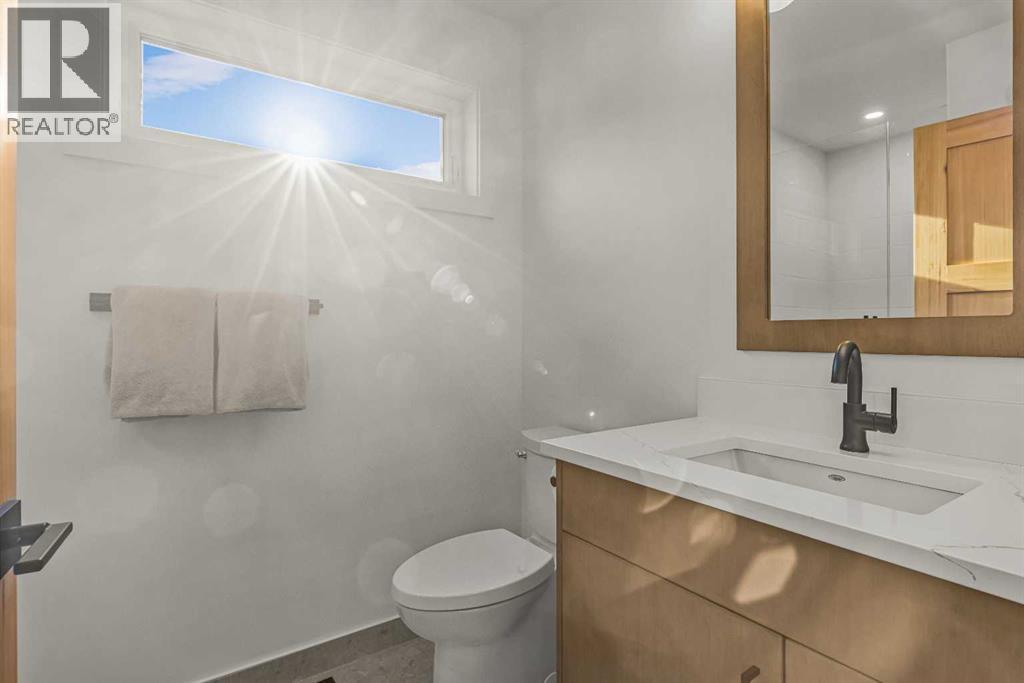 283C Three Sisters Drive, Canmore, AB - Indoor Photo Showing Bathroom