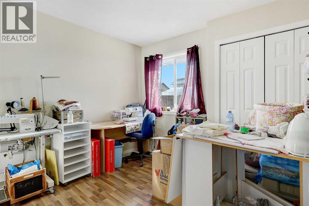 706 7 Street, Beaverlodge, AB - Indoor