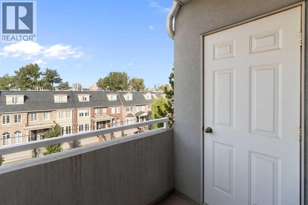 404, 2422 Erlton Street Sw, Calgary, AB - Outdoor With Exterior