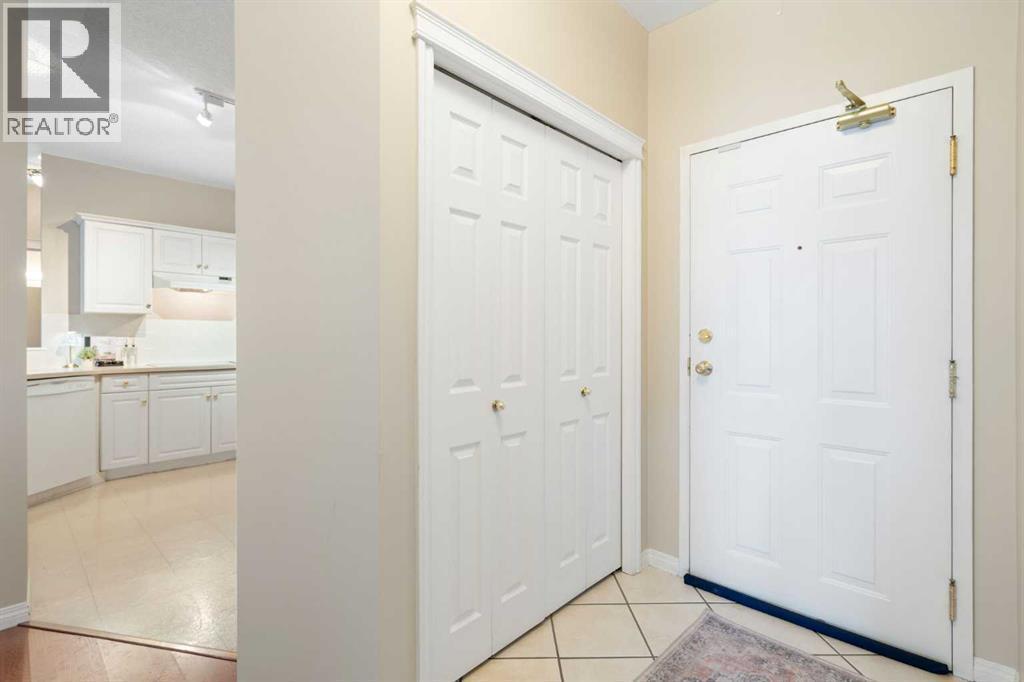 404, 2422 Erlton Street Sw, Calgary, AB - Indoor Photo Showing Other Room