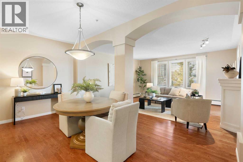 404, 2422 Erlton Street Sw, Calgary, AB - Indoor Photo Showing Dining Room