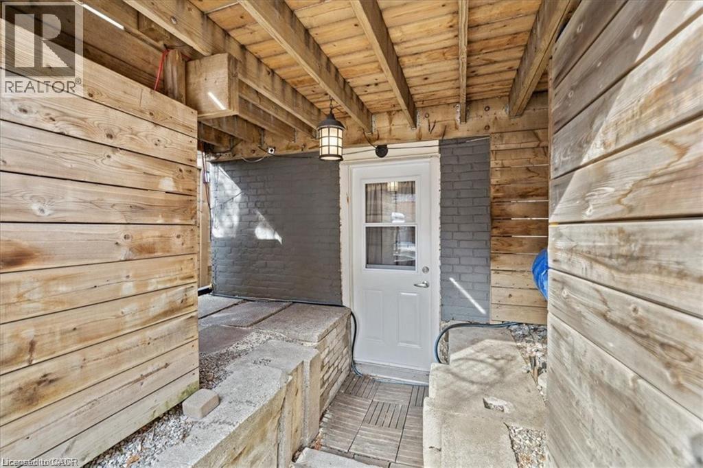 Entrance to property - 28 Grove Street, Hamilton, ON - Photo Showing Other Room