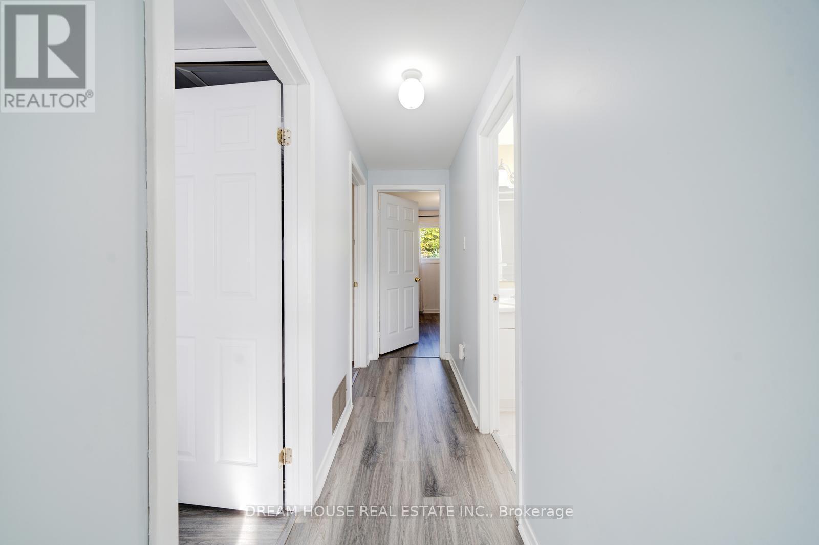 2048 Walker Avenue, Peterborough, ON - Indoor Photo Showing Other Room