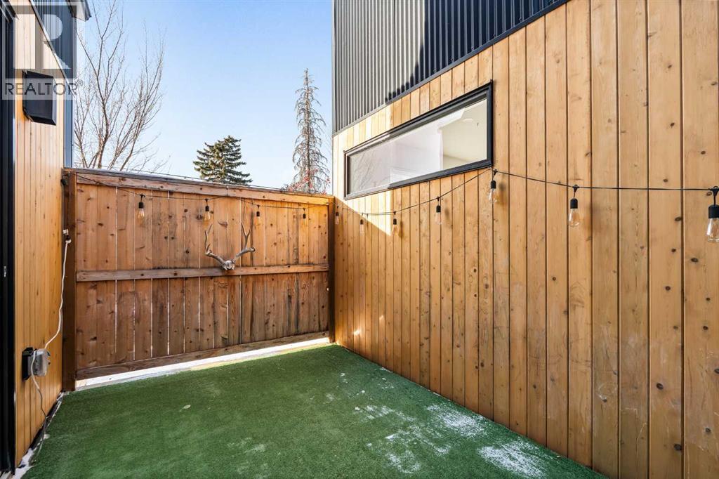 1940 Bowness Road Nw, Calgary, AB - Outdoor With Exterior