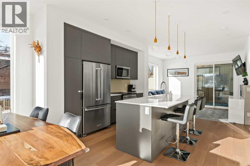 1940 Bowness Road Nw, Calgary, AB - Indoor