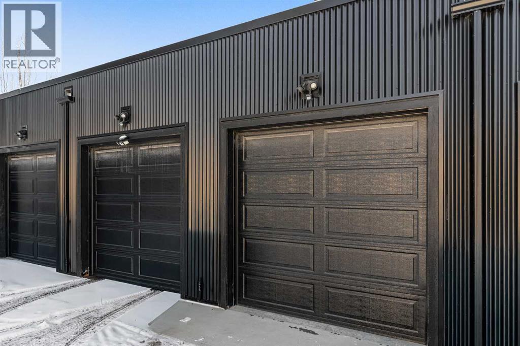 1940 Bowness Road Nw, Calgary, AB - Outdoor With Exterior