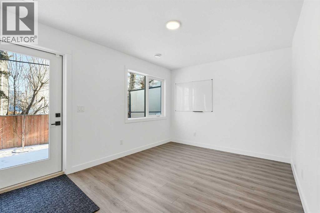 2104 17A Street Sw, Calgary, AB - Indoor Photo Showing Other Room