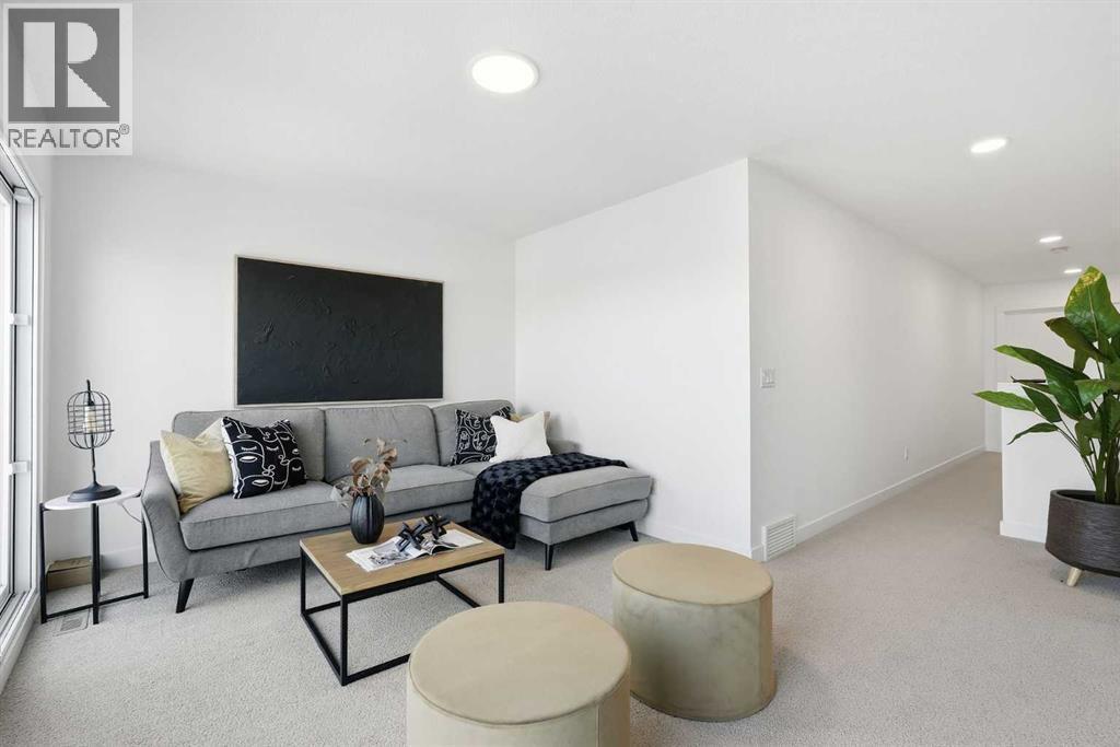 2104 17A Street Sw, Calgary, AB - Indoor Photo Showing Living Room