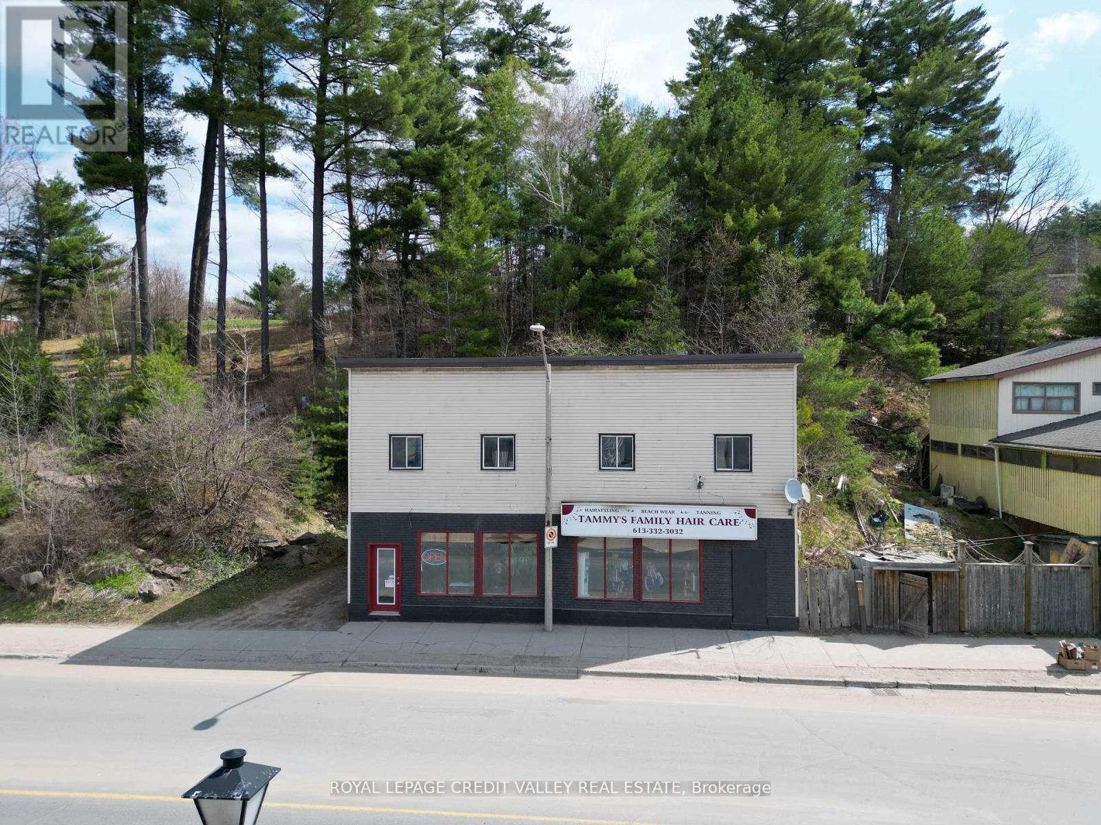 105 Hastings Street N, Bancroft, ON