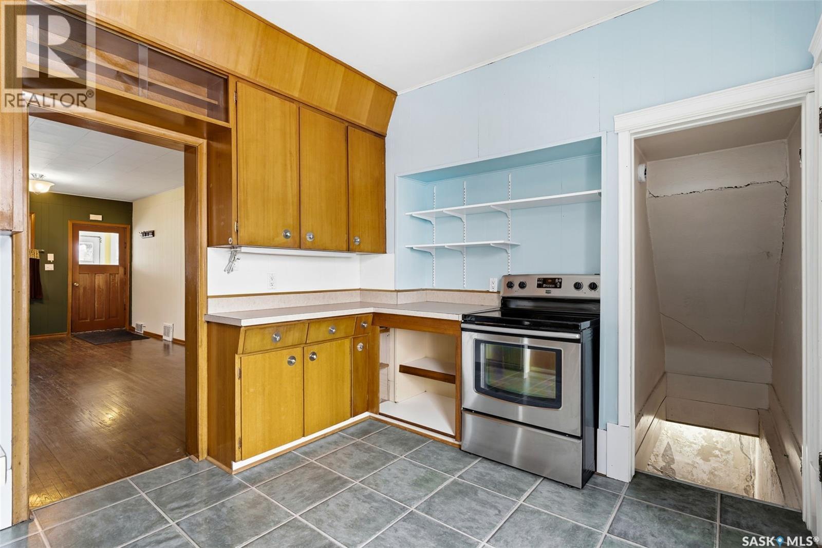 1929 Toronto Street, Regina, SK - Indoor Photo Showing Kitchen