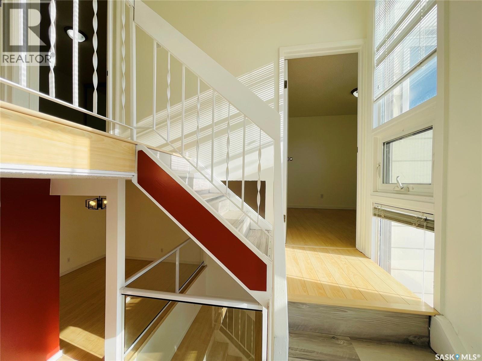 5026 10Th Avenue, Regina, SK - Indoor Photo Showing Other Room