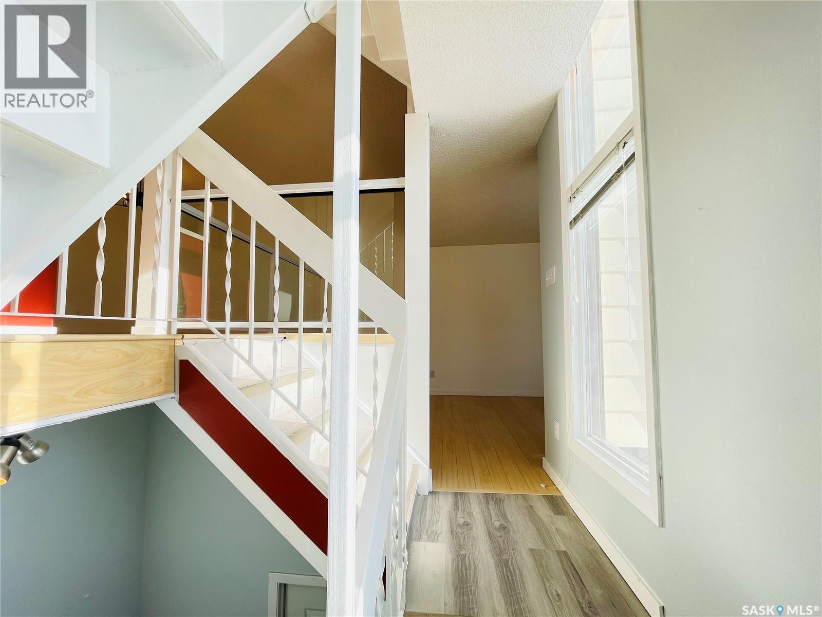 5026 10Th Avenue, Regina, SK - Indoor Photo Showing Other Room