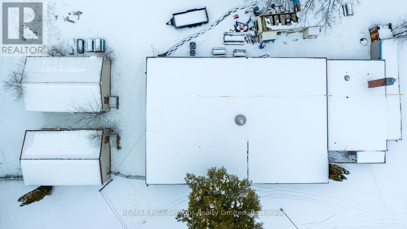 3267 Mosley Street, Wasaga Beach, ON