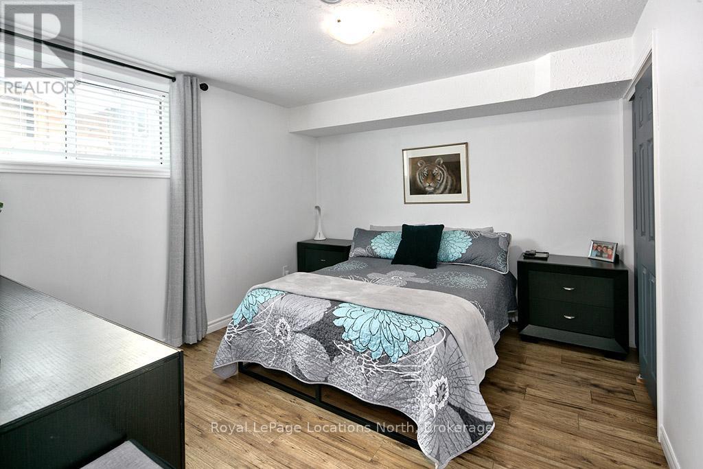 176 Semple Lane, Grey Highlands, ON - Indoor Photo Showing Bedroom