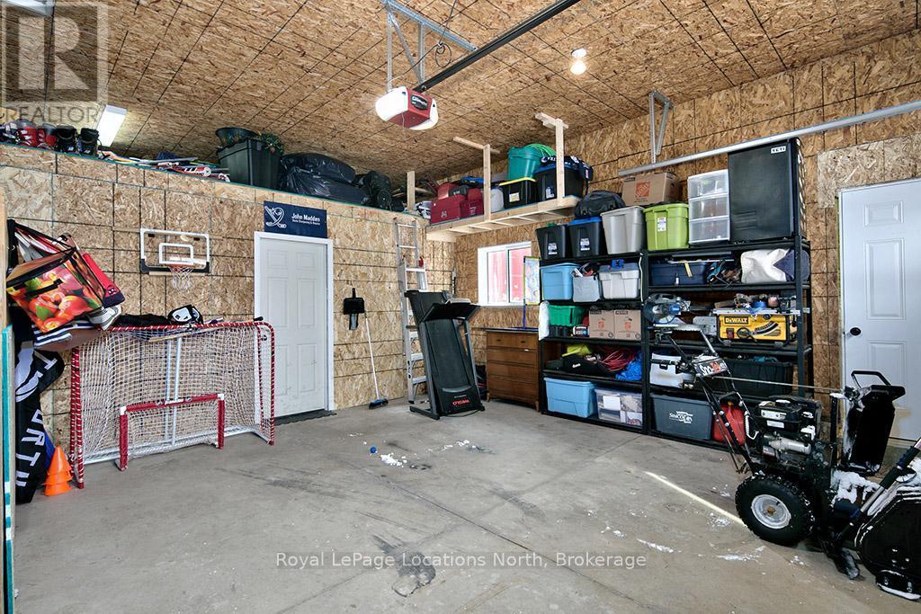 176 Semple Lane, Grey Highlands, ON - Indoor Photo Showing Garage