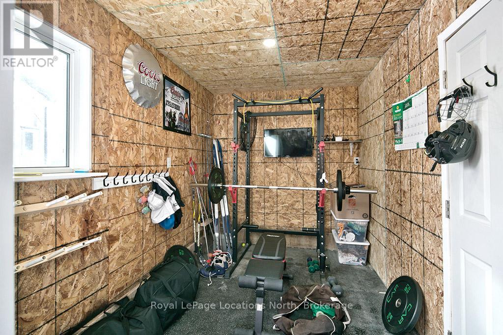 176 Semple Lane, Grey Highlands, ON - Indoor Photo Showing Other Room