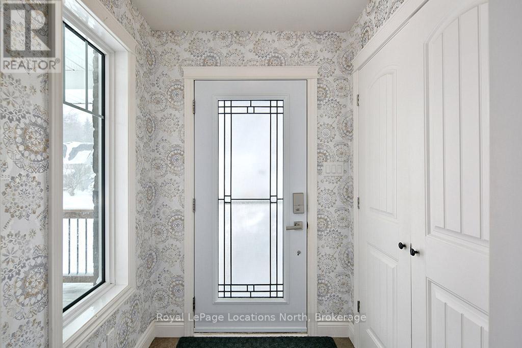 176 Semple Lane, Grey Highlands, ON - Indoor Photo Showing Other Room