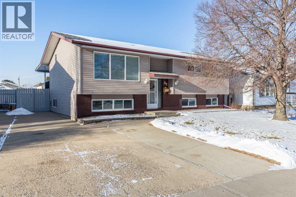 52 Ross Haven Way Se, Medicine Hat, AB - Outdoor
