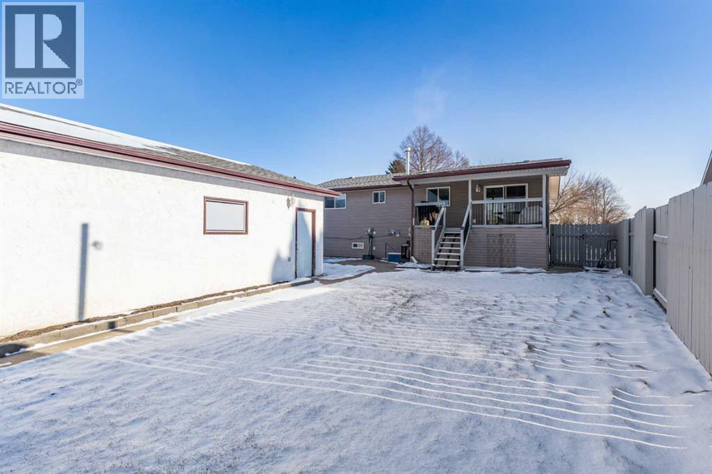 52 Ross Haven Way Se, Medicine Hat, AB - Outdoor