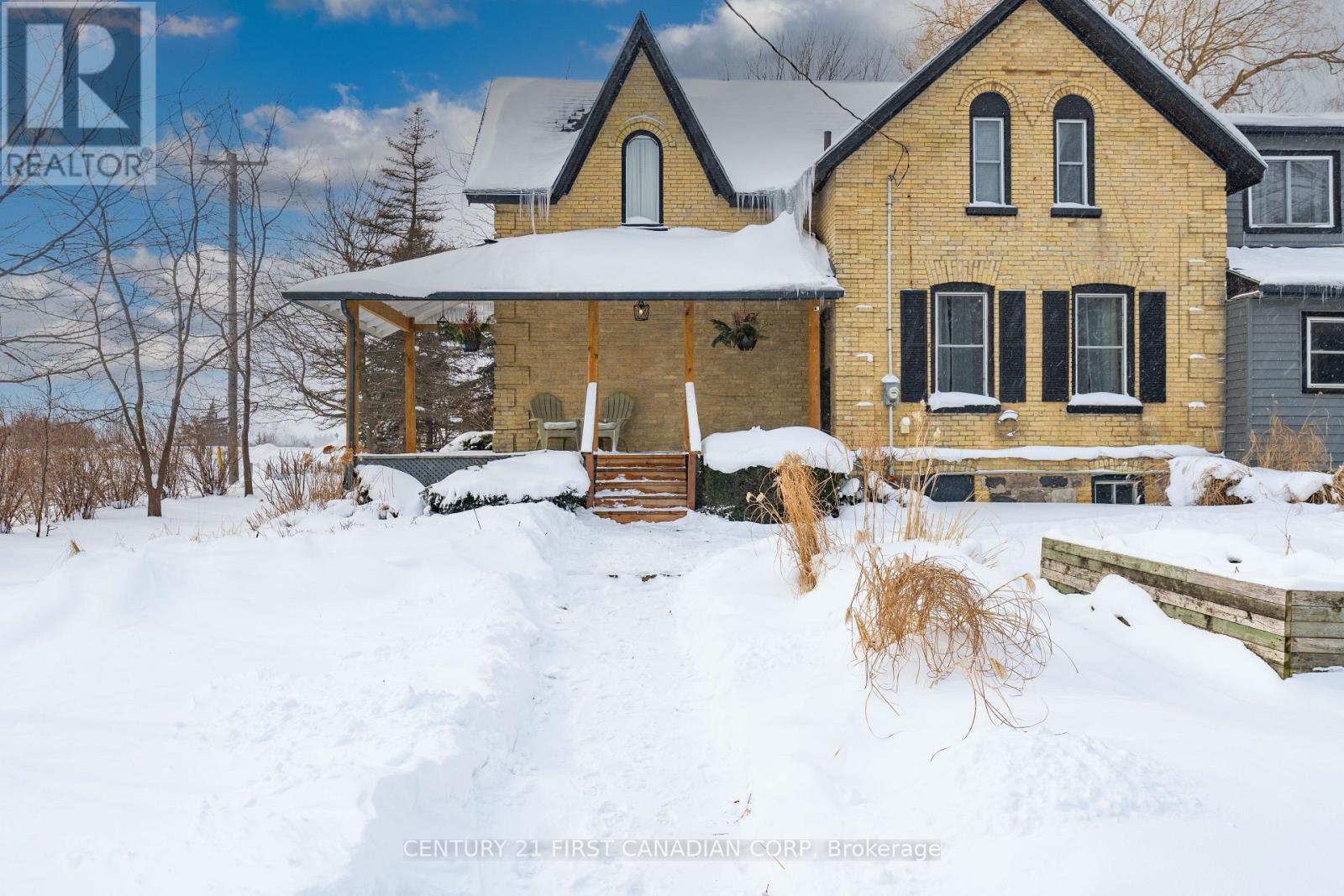 6168 William Street, Lucan Biddulph (Lucan), ON - Outdoor