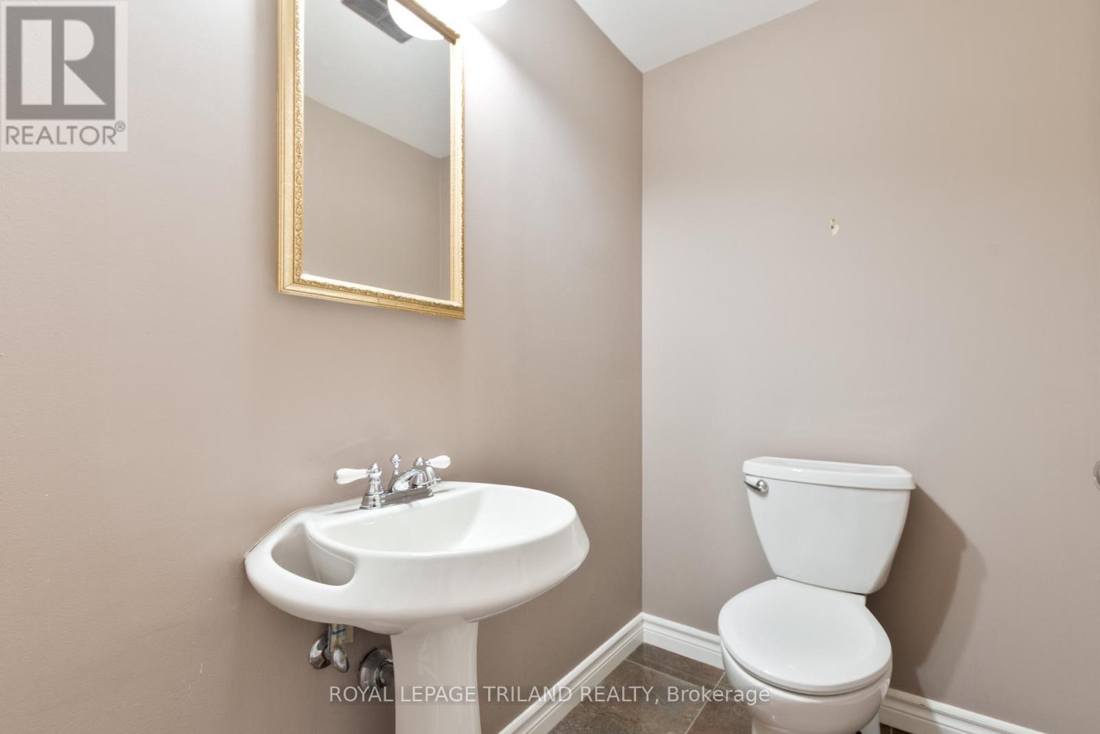 120 Killarney Court, London North (North H), ON - Indoor Photo Showing Bathroom