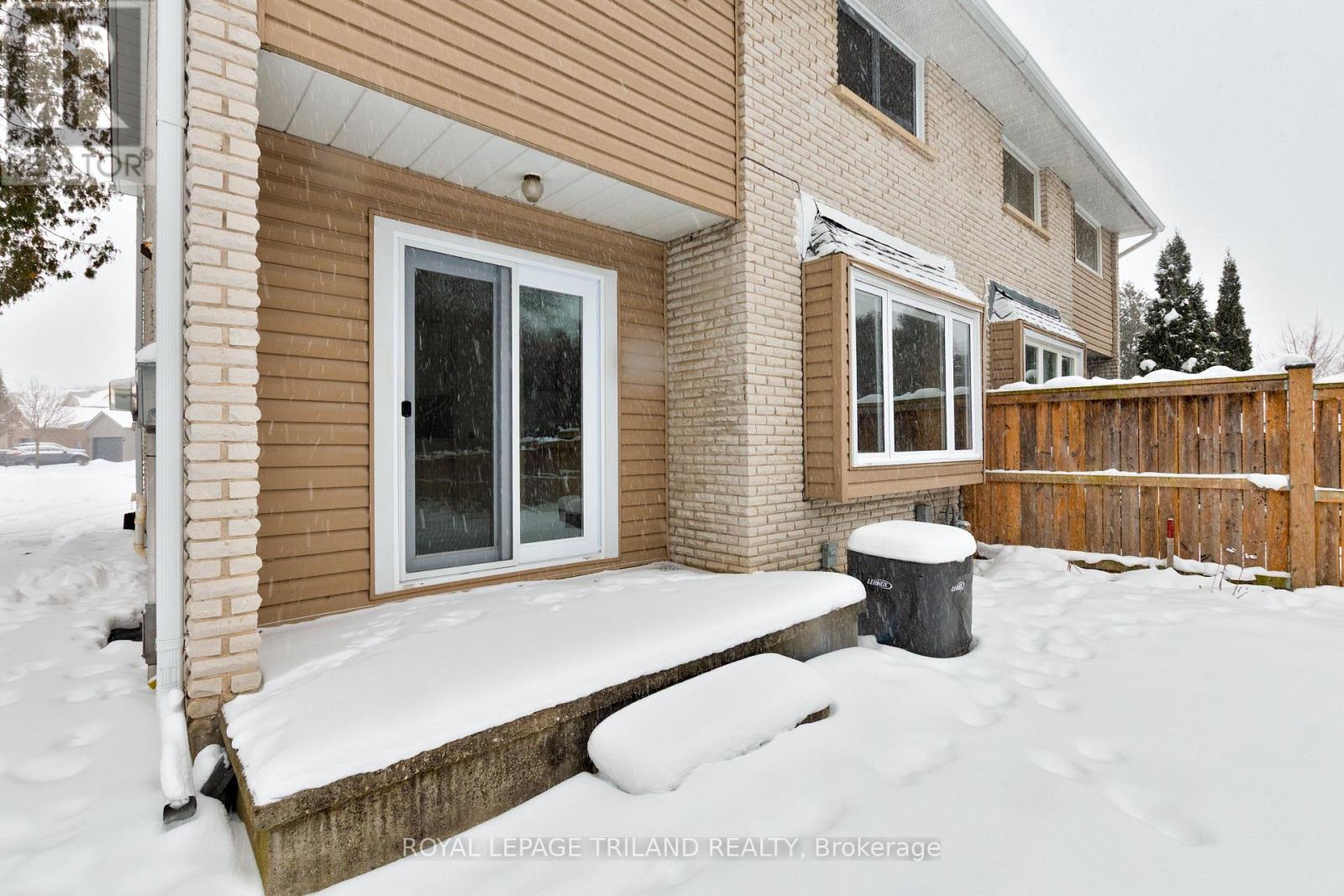 120 Killarney Court, London North (North H), ON - Outdoor With Exterior