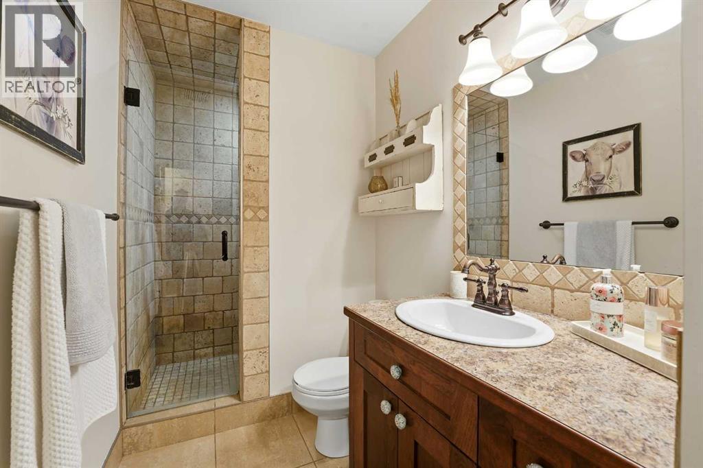 14 Sherwood Crescent, Red Deer, AB - Indoor Photo Showing Bathroom