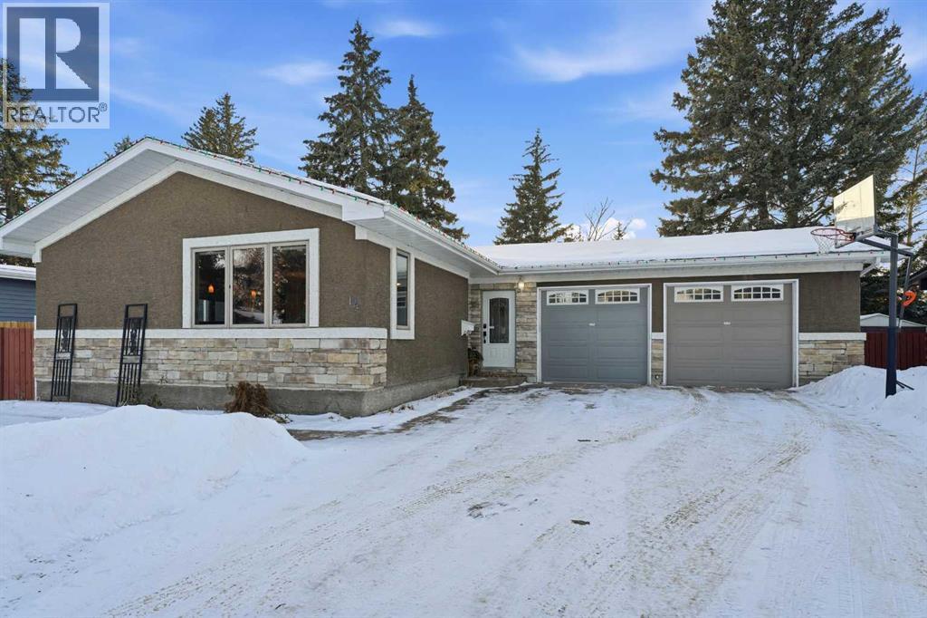 14 Sherwood Crescent, Red Deer, AB - Outdoor