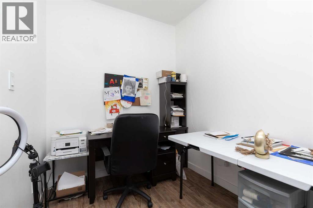 344 Rivergrove Chase W, Lethbridge, AB - Indoor Photo Showing Office