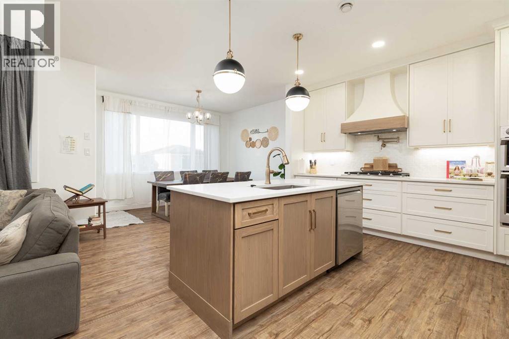 344 Rivergrove Chase W, Lethbridge, AB - Indoor Photo Showing Kitchen With Upgraded Kitchen