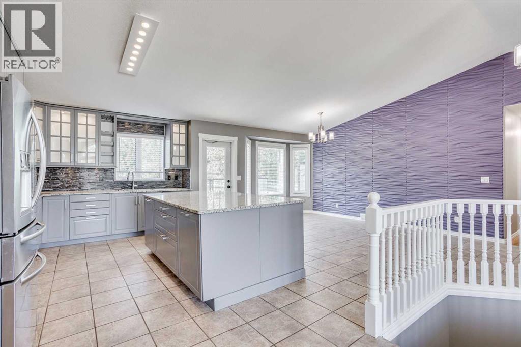 117 Cheecham Court, Anzac, AB - Indoor Photo Showing Kitchen
