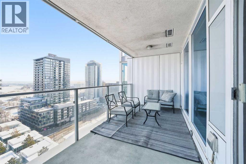 1604, 510 6 Avenue Se, Calgary, AB - Outdoor With Balcony With Exterior