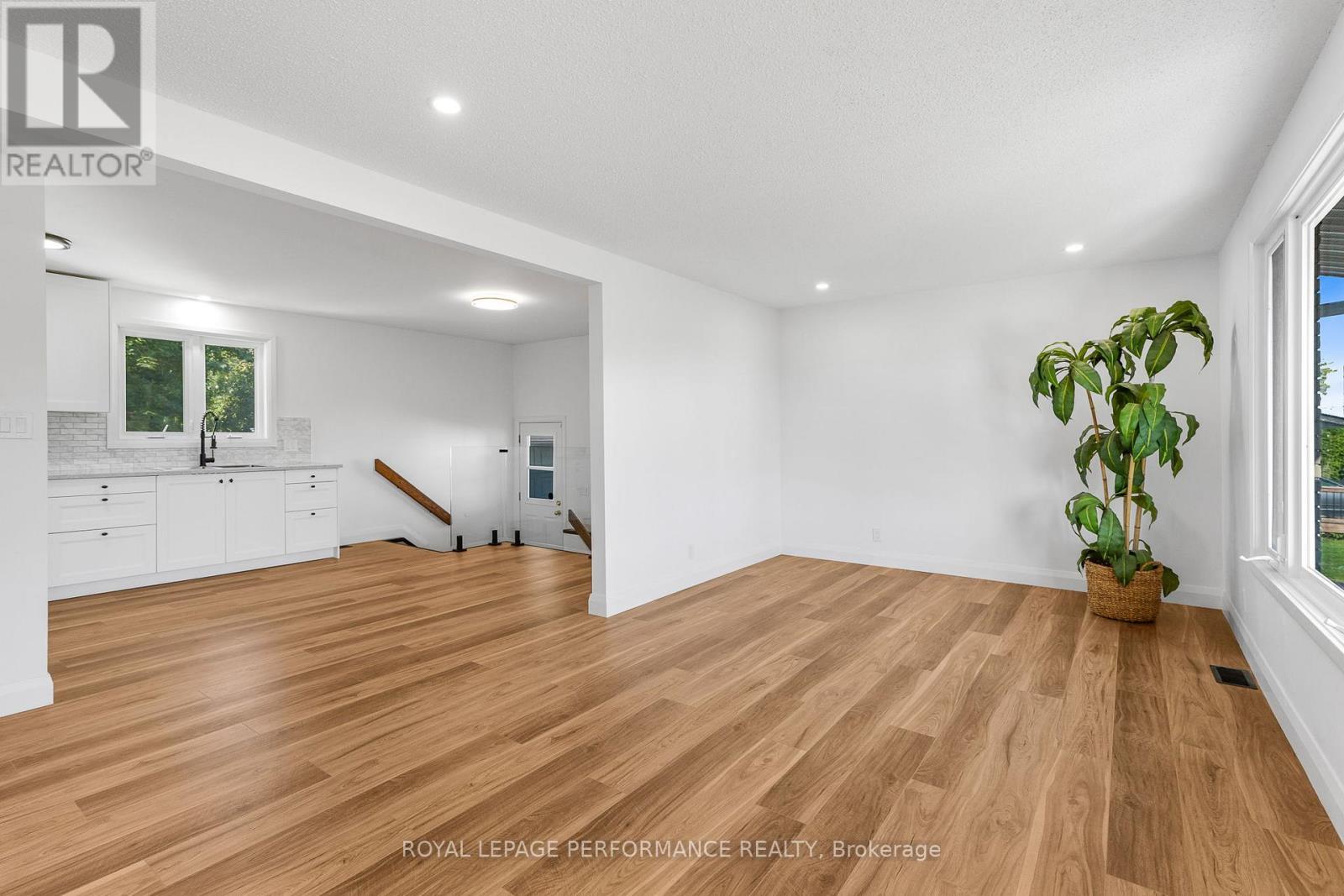 2140 Valley Street, North Stormont, ON - Indoor