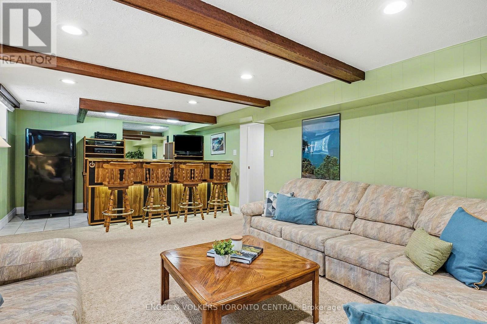 126 Pemberton Avenue, Toronto, ON - Indoor Photo Showing Living Room