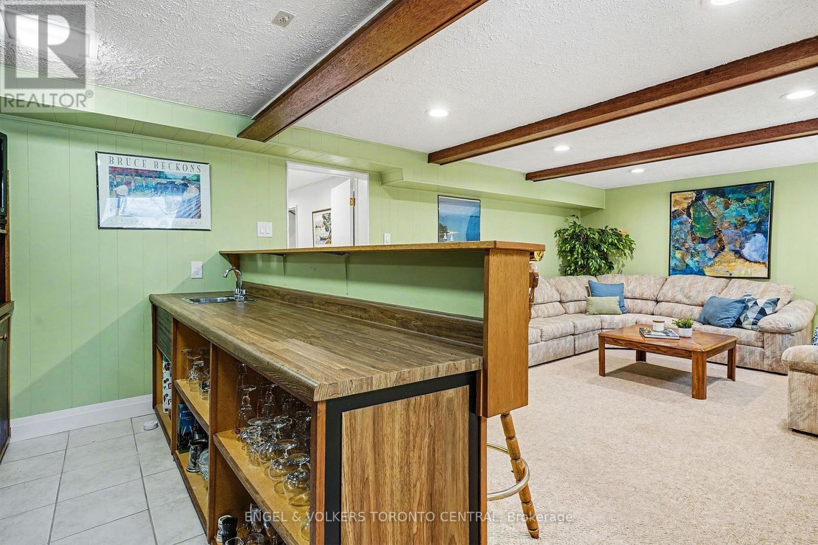 126 Pemberton Avenue, Toronto, ON - Indoor