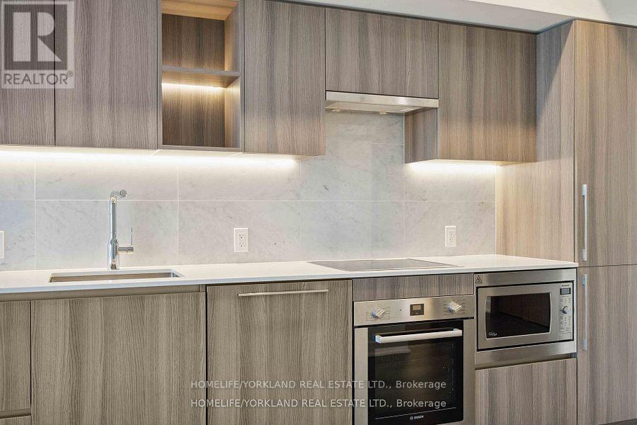 4205 - 17 Bathurst Street, Toronto, ON - Indoor Photo Showing Kitchen