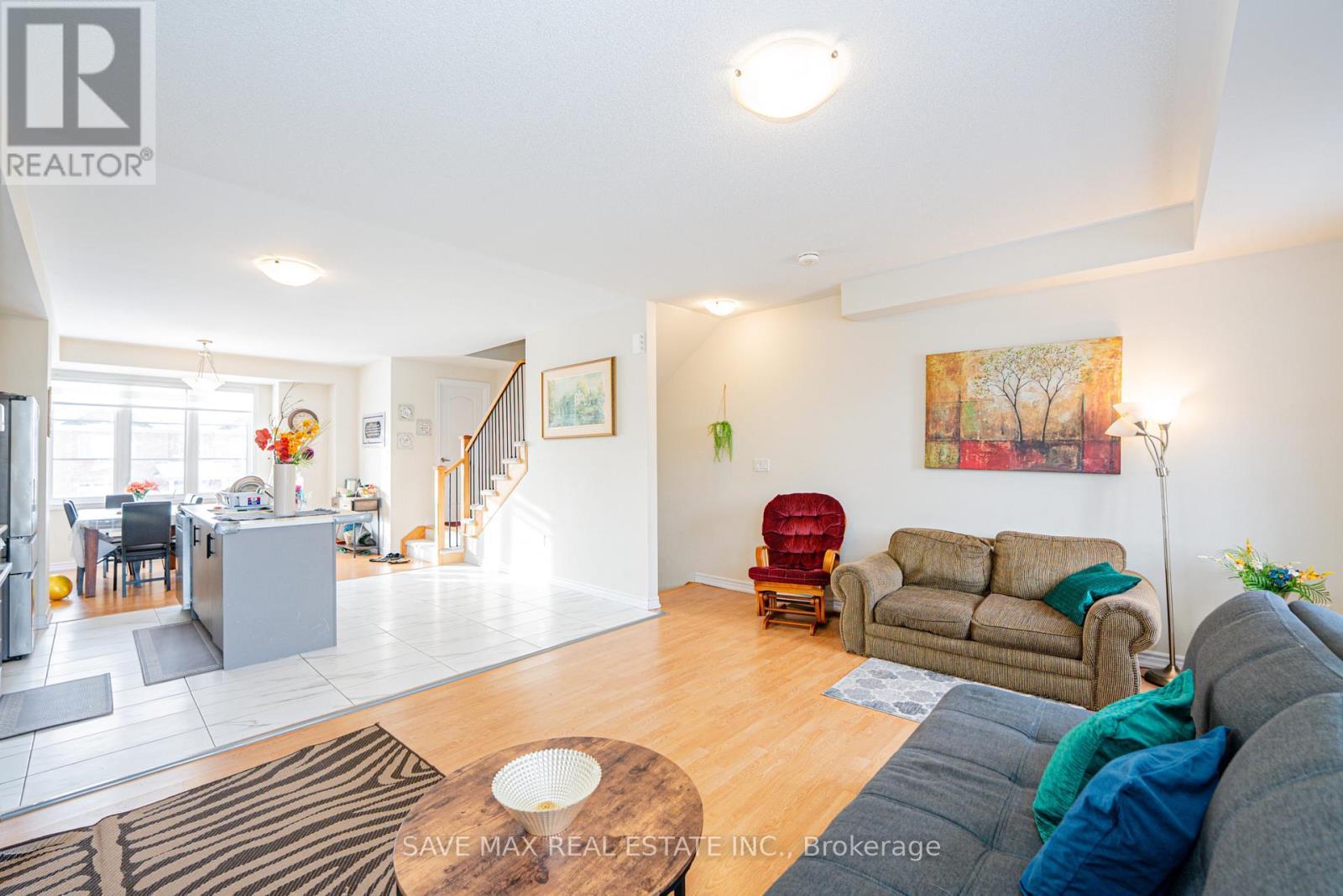 2101 Prestonvale Road, Clarington, ON - Indoor Photo Showing Living Room