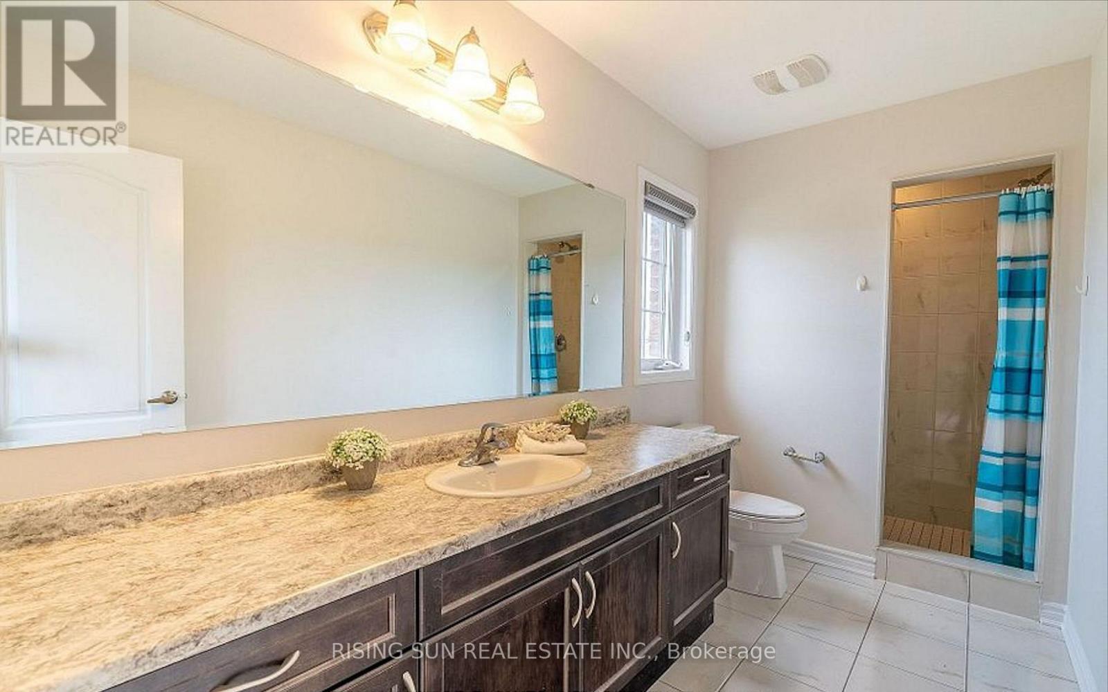 24 Herrick Drive, Brampton, ON - Indoor Photo Showing Bathroom