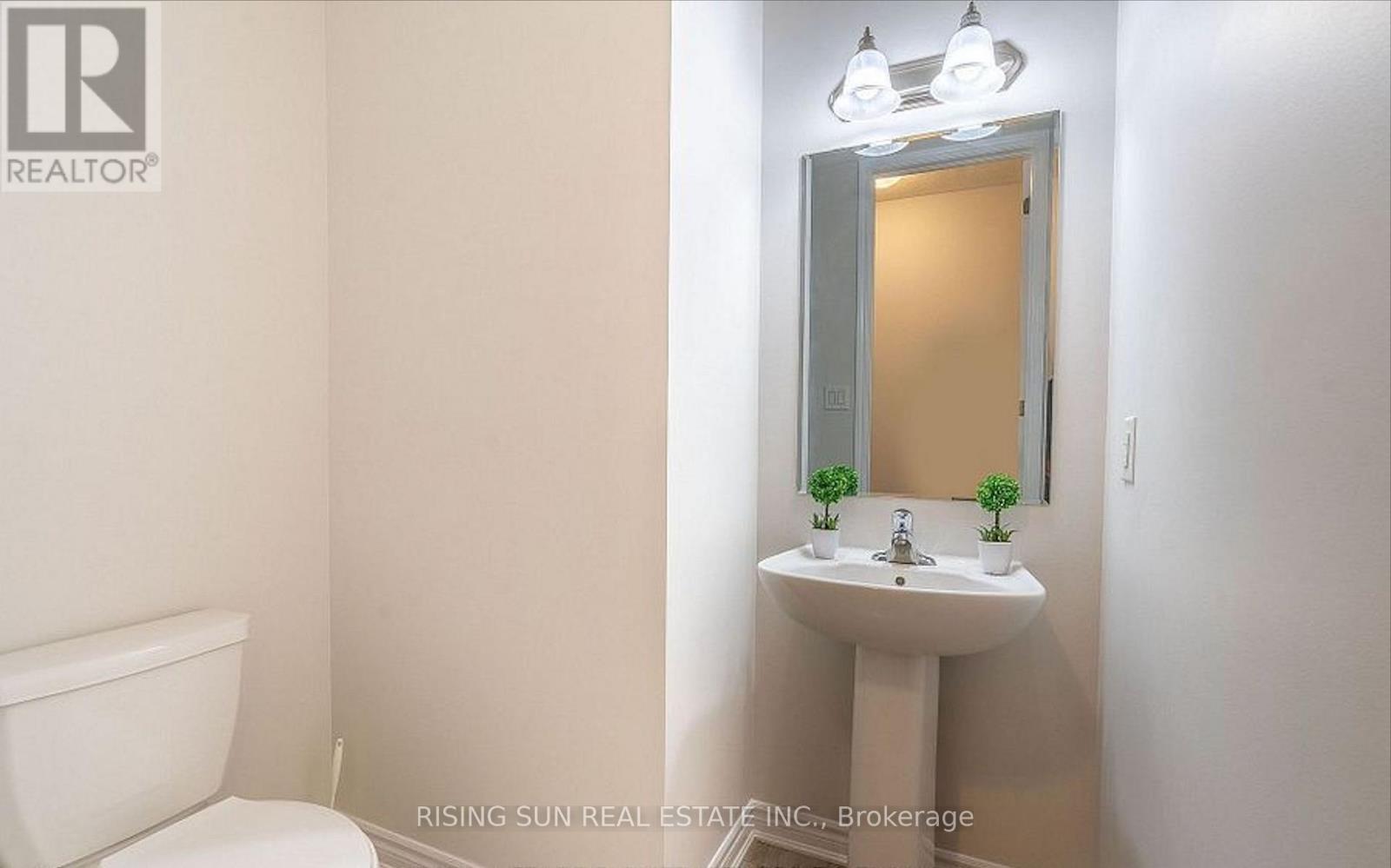 24 Herrick Drive, Brampton, ON - Indoor Photo Showing Bathroom