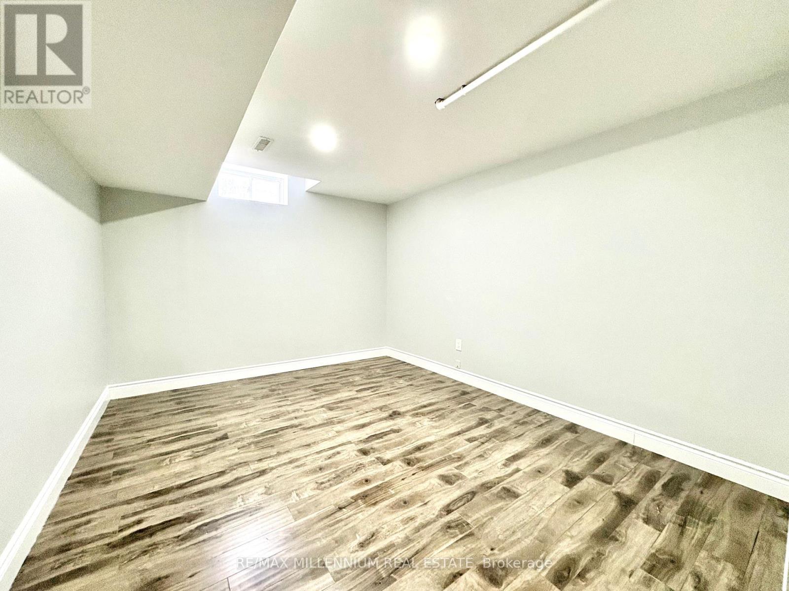 28 Hendricks Crescent, Brampton, ON - Indoor Photo Showing Other Room