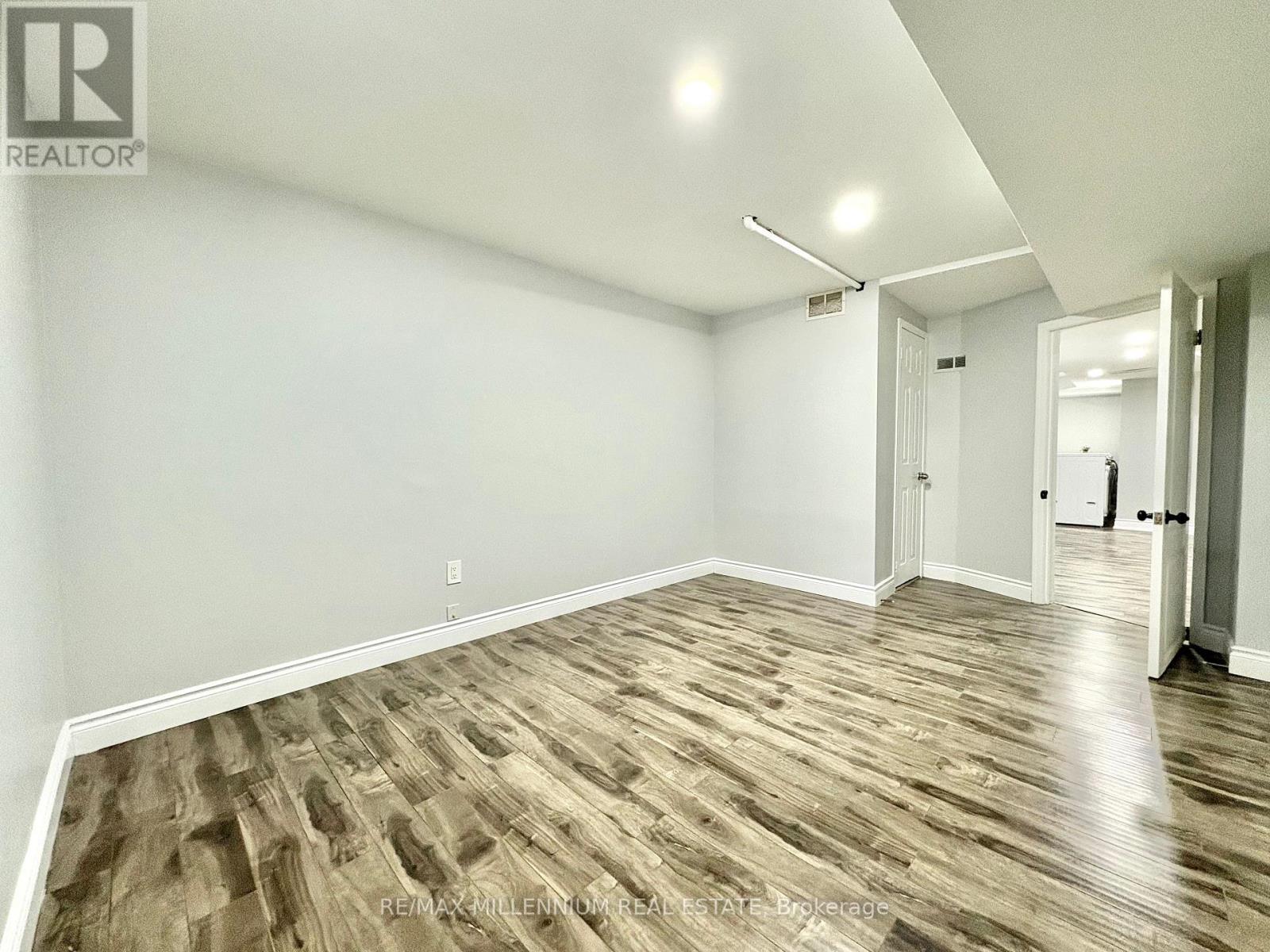 28 Hendricks Crescent, Brampton, ON - Indoor Photo Showing Other Room