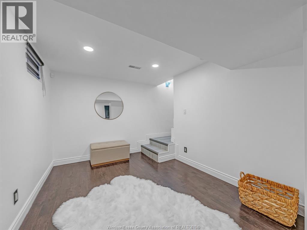 1596 Olive Road, Windsor, ON - Indoor