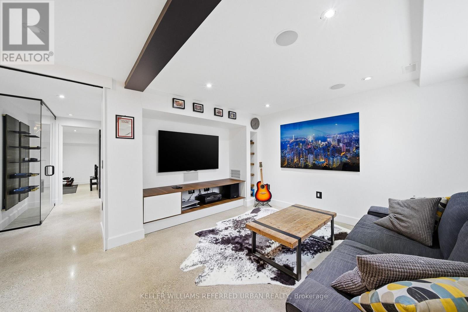 22 Daniels Street, Toronto, ON - Indoor Photo Showing Living Room
