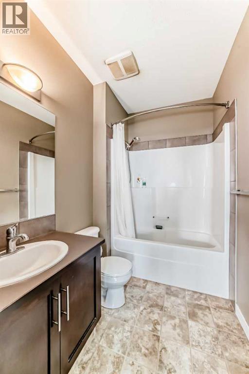 312, 48 Panatella Road Nw, Calgary, AB - Indoor Photo Showing Bathroom