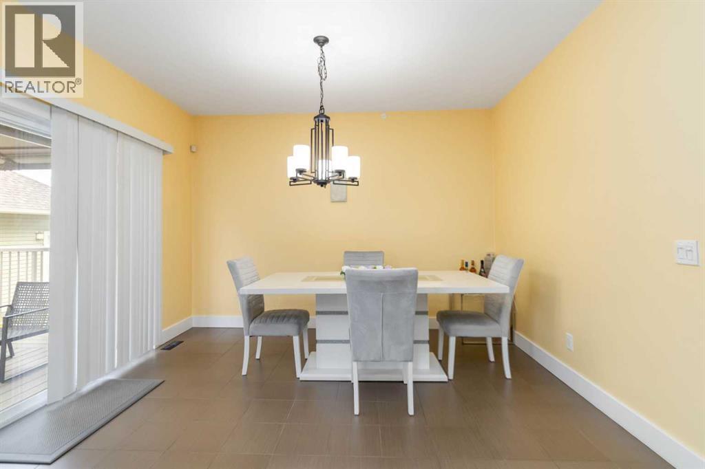 110 Merganser Crescent, Fort Mcmurray, AB - Indoor Photo Showing Dining Room