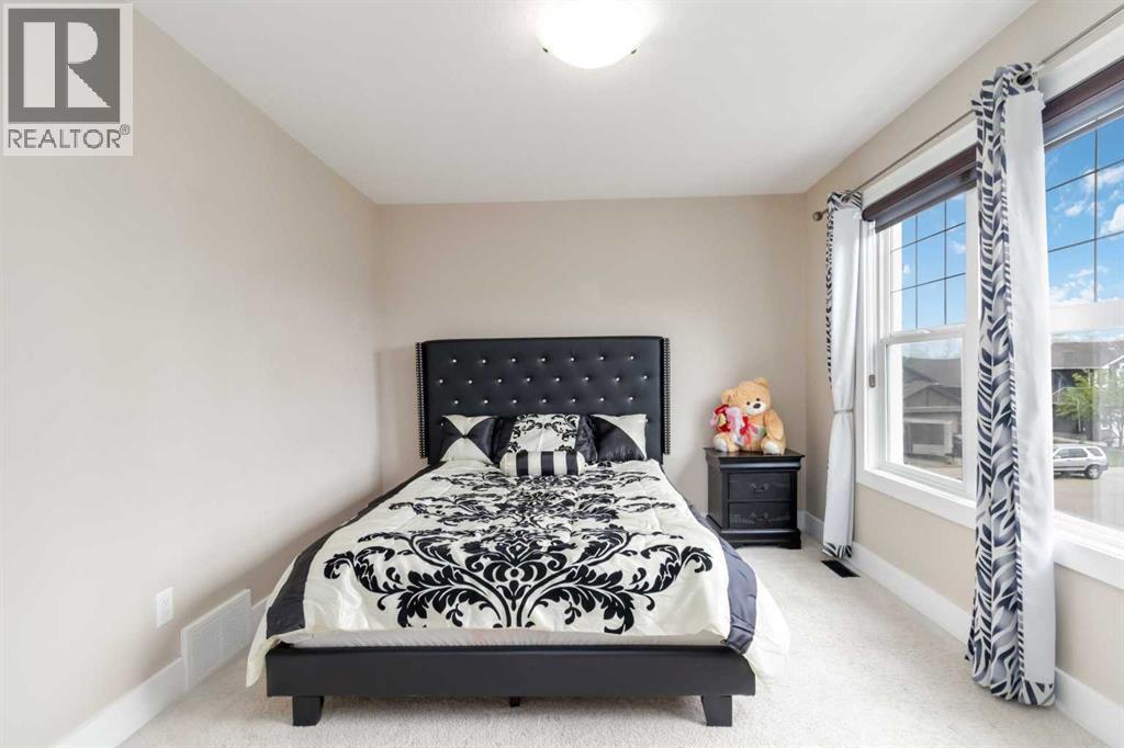 110 Merganser Crescent, Fort Mcmurray, AB - Indoor Photo Showing Bedroom
