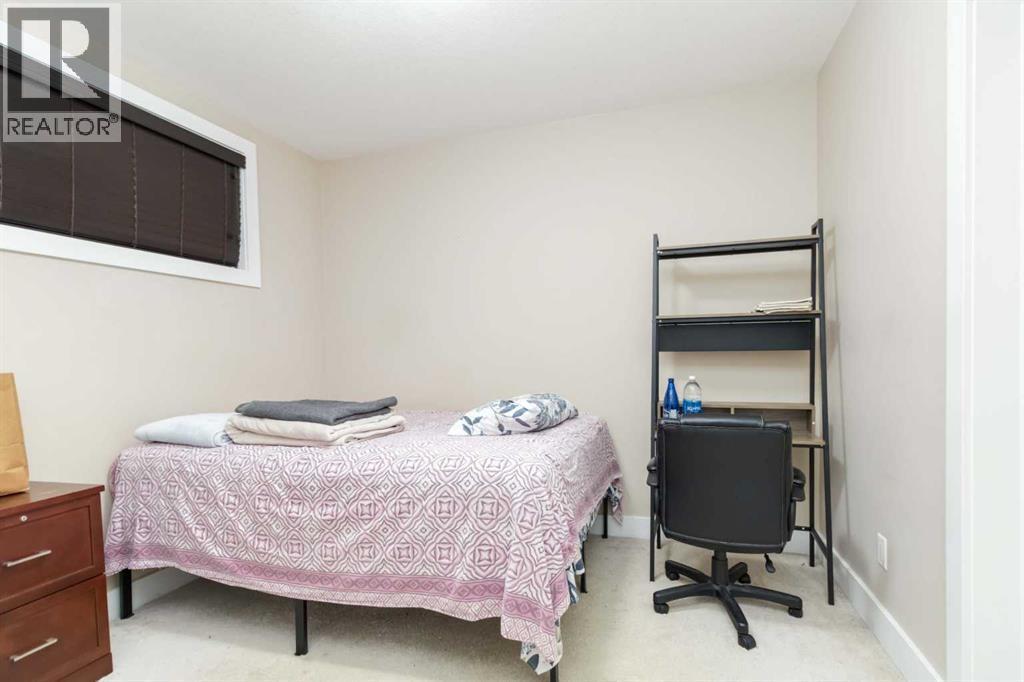 110 Merganser Crescent, Fort Mcmurray, AB - Indoor Photo Showing Bedroom