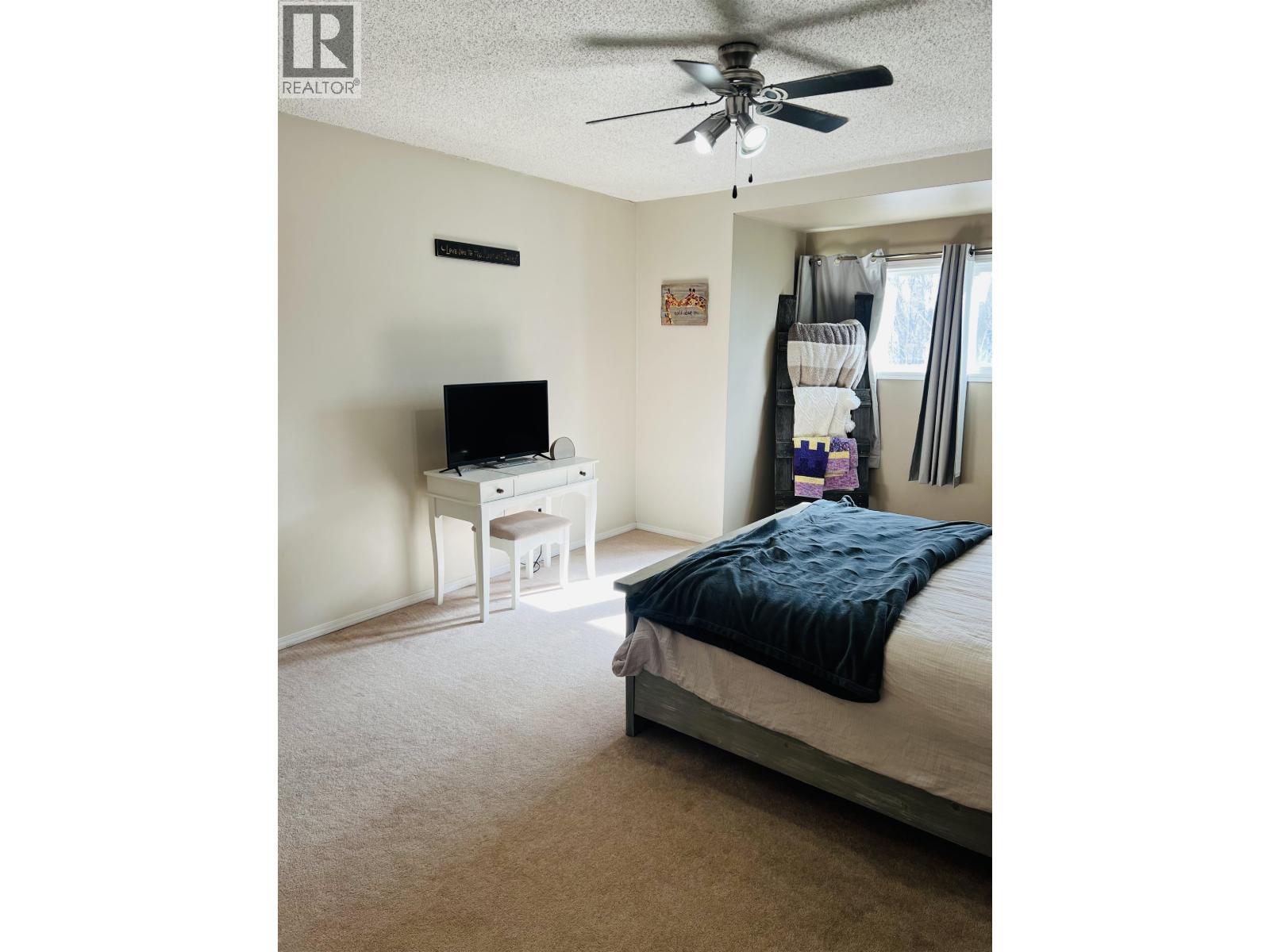 10616 102 Street, Fort St. John, BC - Indoor Photo Showing Bedroom