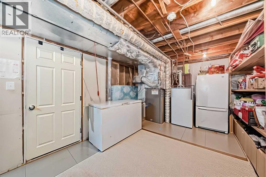 562 Strathcona Drive Sw, Calgary, AB - Indoor Photo Showing Laundry Room